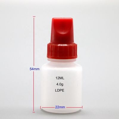 Op maat gemarkeerde 12 ml LDPE Squeeze Eye Dropper flessen voor farmaceutische producten bij GMP Company