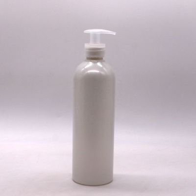 Persoonlijke kleur 500 ml/600 ml HDPE-plastiek pomp/spray-lotionflessen voor schone lotion