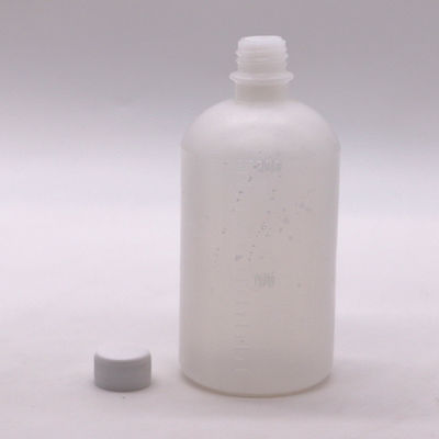 100 ml / 200 ml PE vloeibare fles met weegschaal en kinderbeschermingsdop inbegrepen in het aanbod