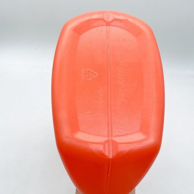 Persoonlijke kleur HDPE 2 liter vloeibare wasmiddelfles voor reinigingscontainers