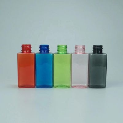 Schermdruk 100 ml PET vierkantvormige trigger sprayer fles met draagbare mentale haak