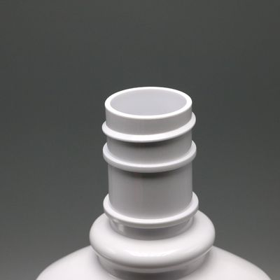 Witte lange nek PET plastic mondwaterfles met 250 ml capaciteit en schermdruk